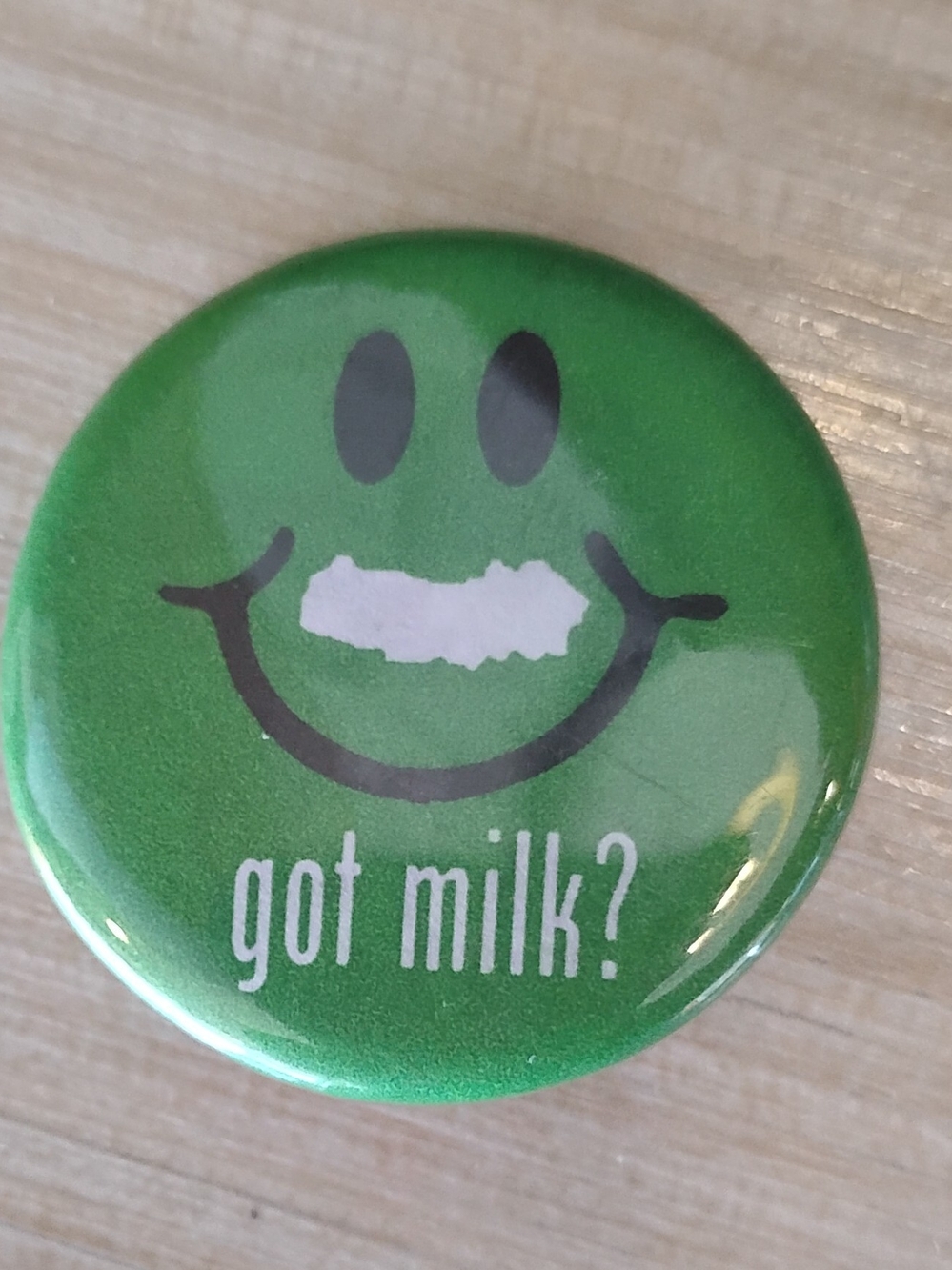 Title: Vintage Got Milk? Green Smiley Face Pinback Button 1990s Retro